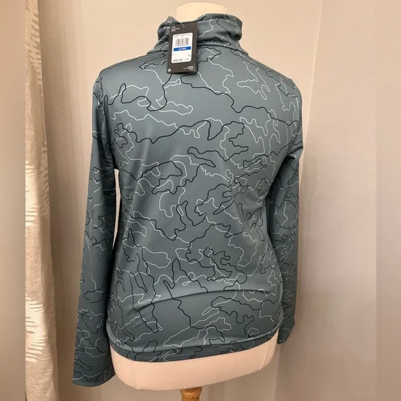 Under Armour Long Sleeve - Picture 3 of 4